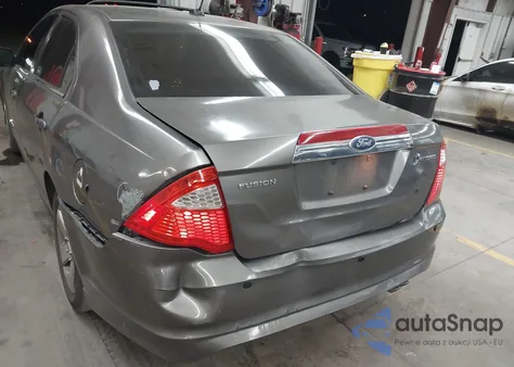 2010 Ford Fusion Hybrid z USA, uszkodzony, nr VIN 3FADP0L32AR361496